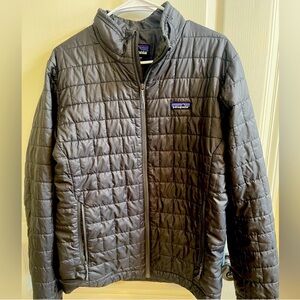 Patagonia Men's Gray Quilted Puffer Jacket